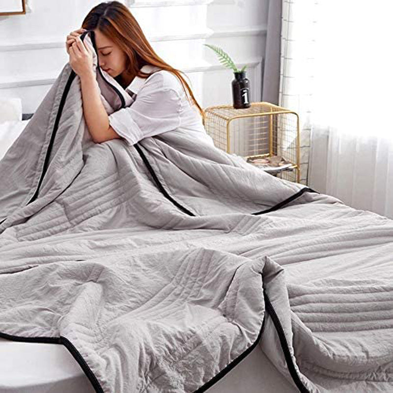 🔥Summer time limit-50% DISCOUNT-❄️Cool Ice Silk Summer Blanket Queen King Size-Perfect for summer